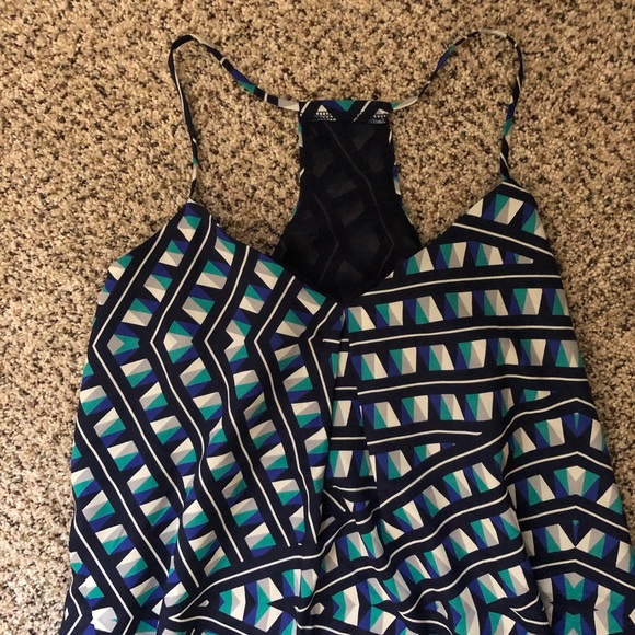 Free: Flowy dress - Picture 2 of 3